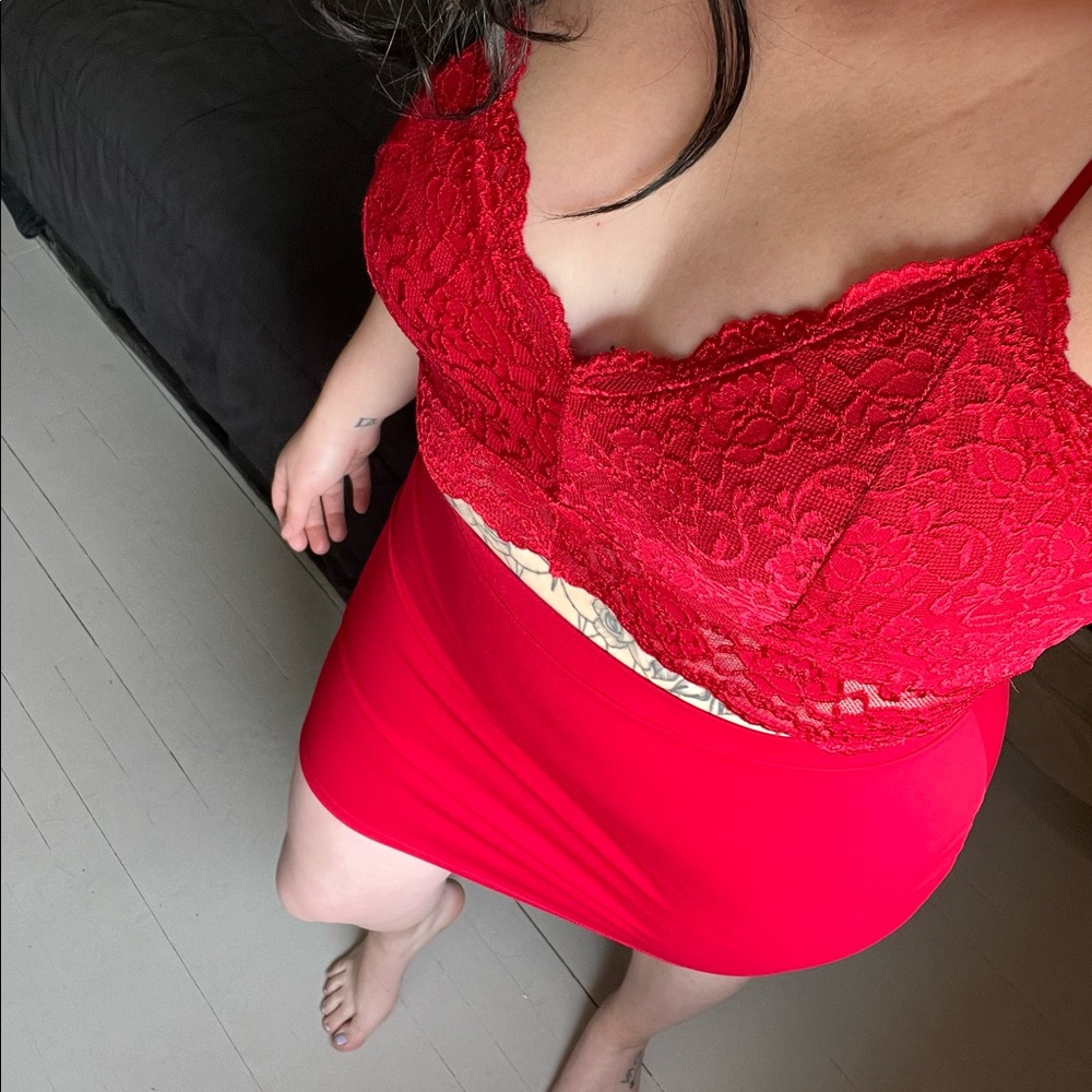 O’Delilah Red Body-con Dress with Lace Overlay Top Size M